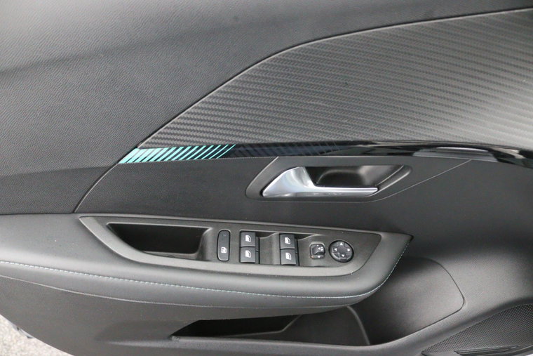 Vehicle Image 42