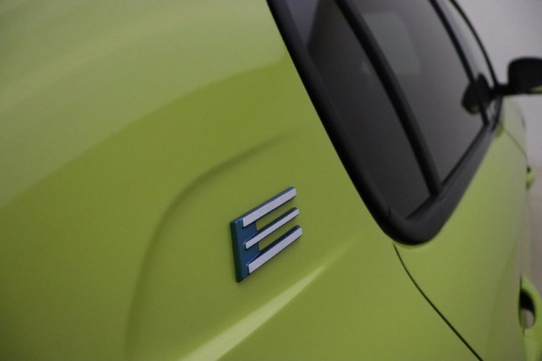 Vehicle Image 15