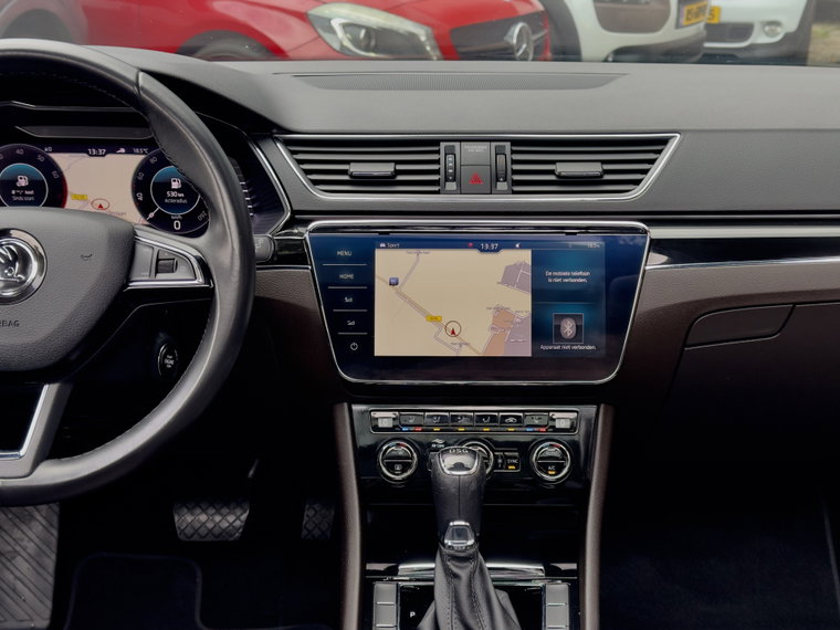 Vehicle Image 30