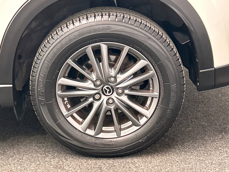 Vehicle Image 19