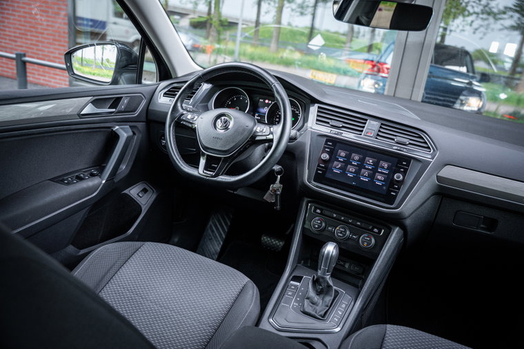 Vehicle Image 45