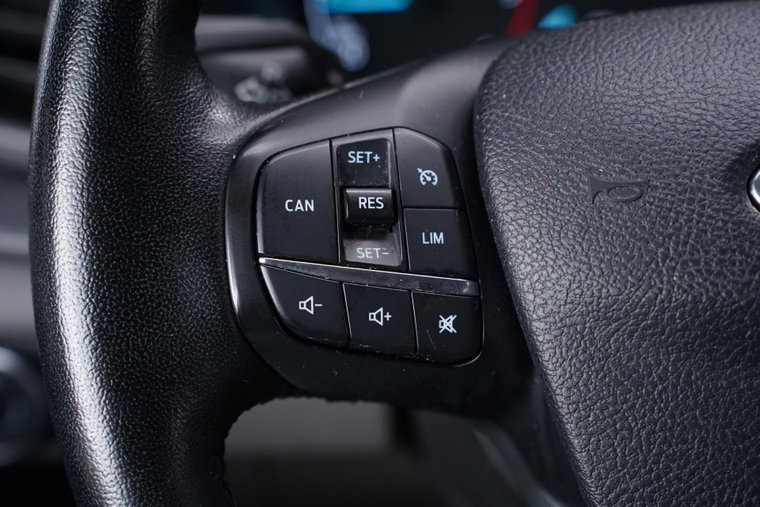 Vehicle Image 38