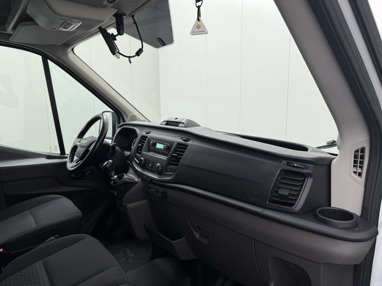 Vehicle Image 22