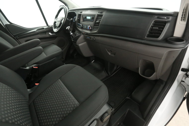 Vehicle Image 23