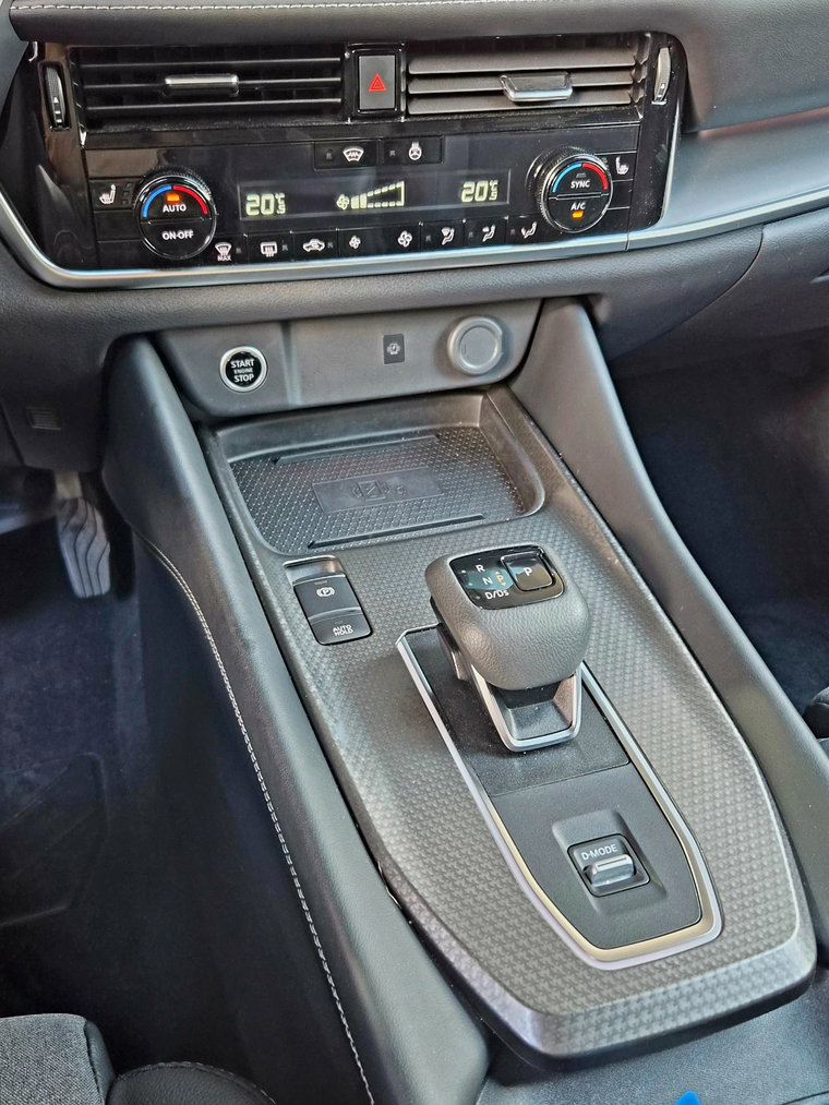 Vehicle Image 28