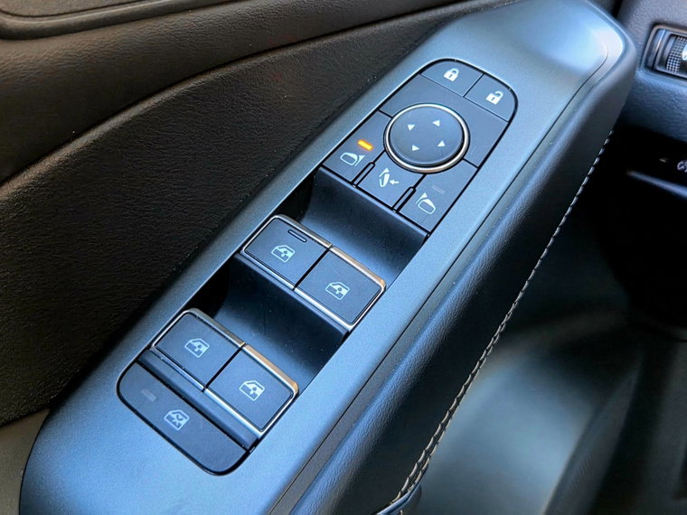 Vehicle Image 40