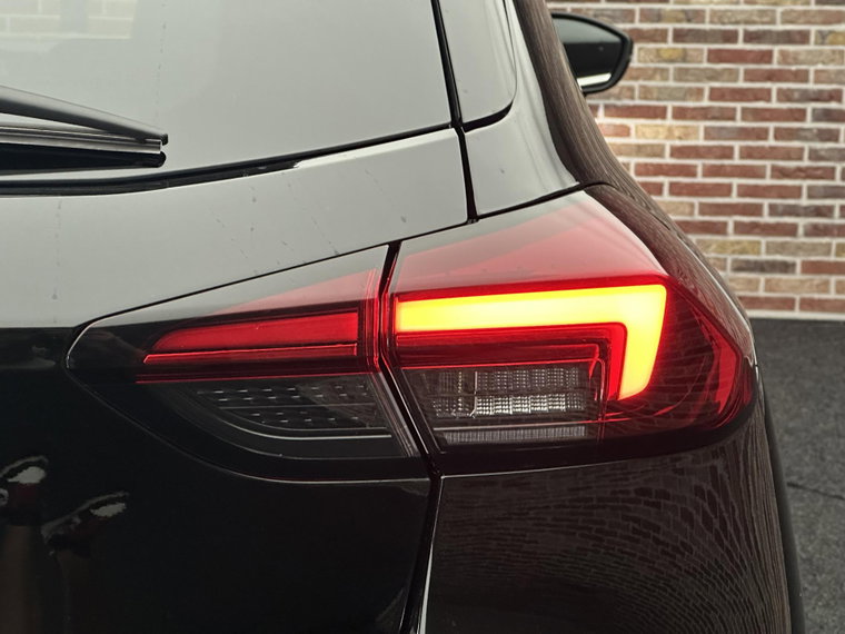 Vehicle Image 32