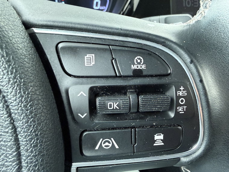Vehicle Image 27
