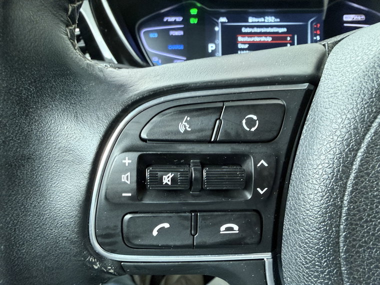 Vehicle Image 28