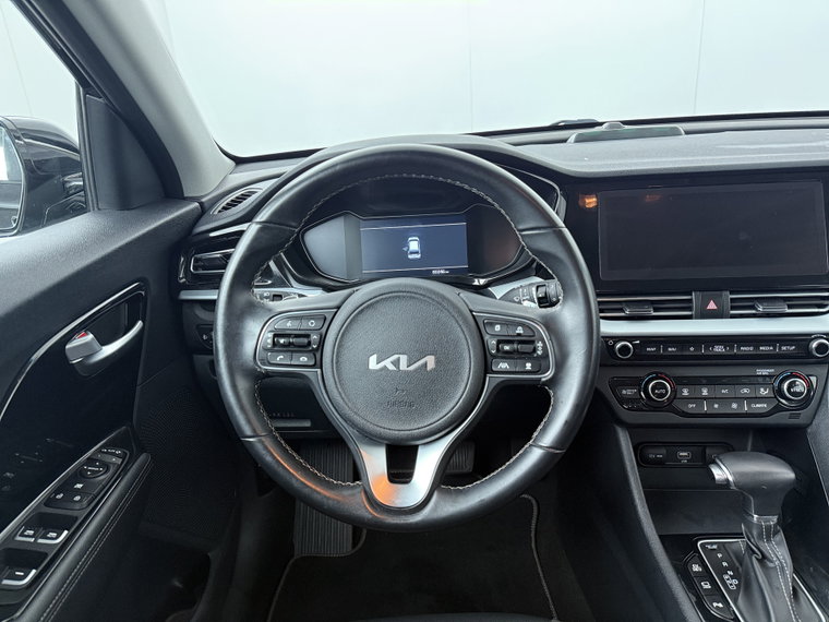 Vehicle Image 38