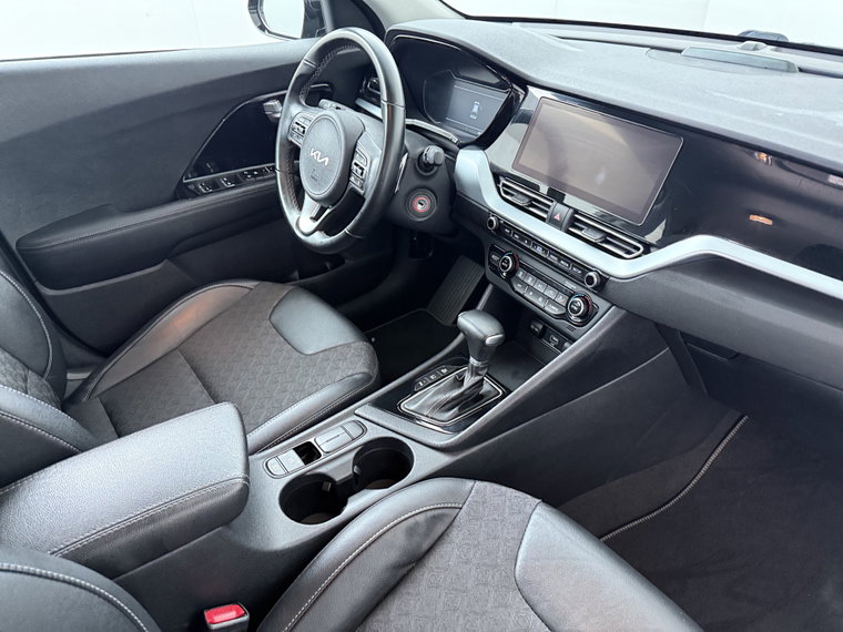 Vehicle Image 40