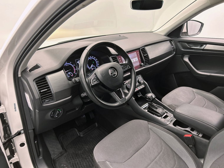 Vehicle Image 18