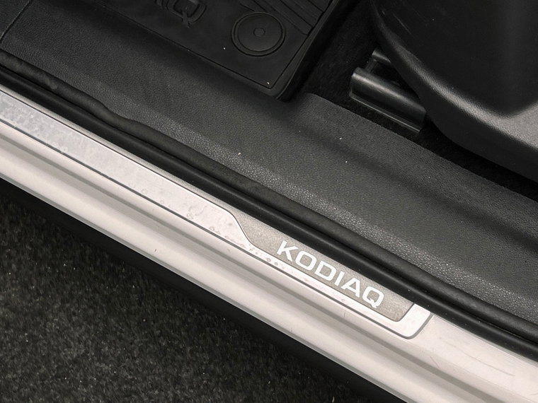 Vehicle Image 42
