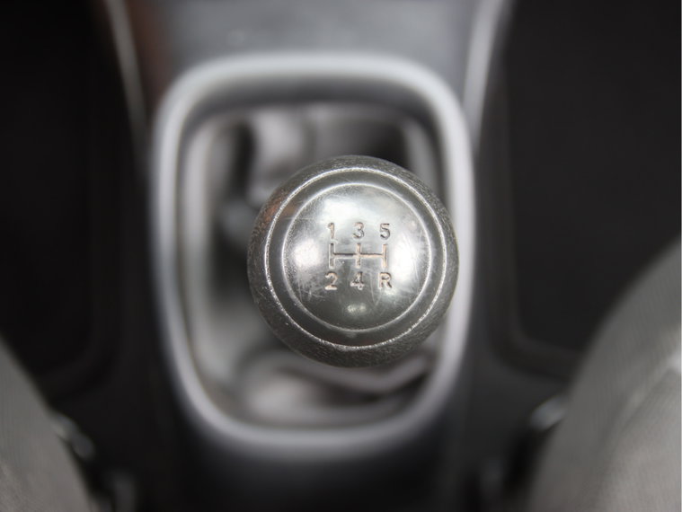 Vehicle Image 27