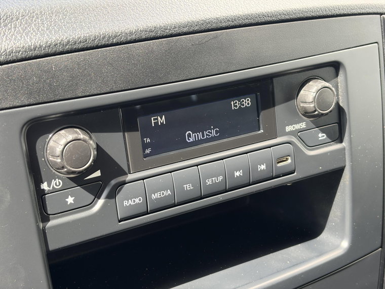 Vehicle Image 23