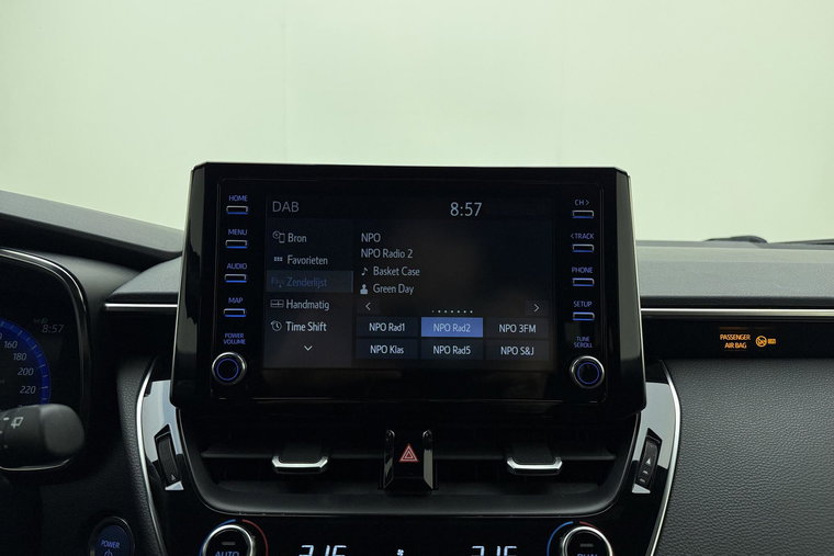 Vehicle Image 21