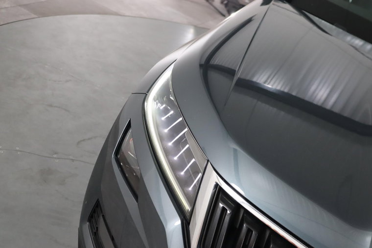 Vehicle Image 13