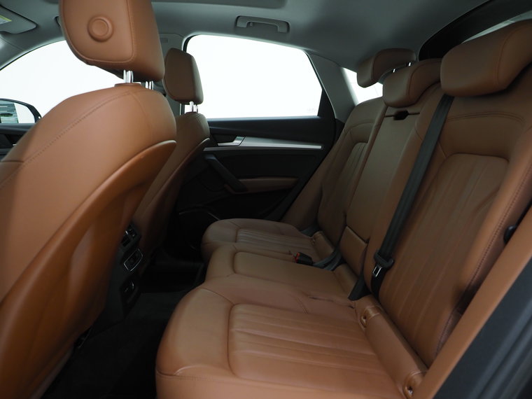 Vehicle Image 35
