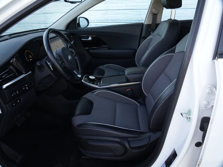 Vehicle Image 33