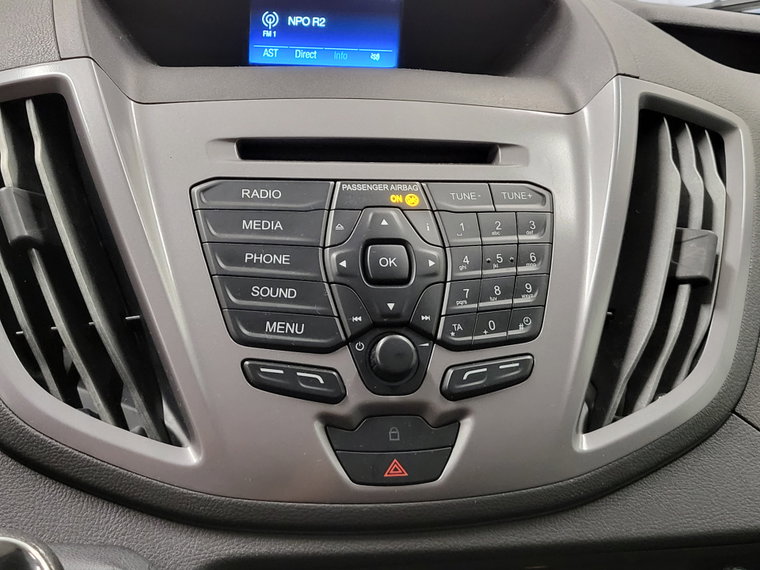 Vehicle Image 17