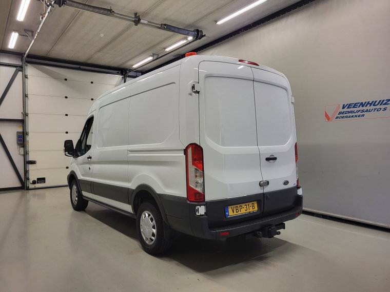 Vehicle Image 24