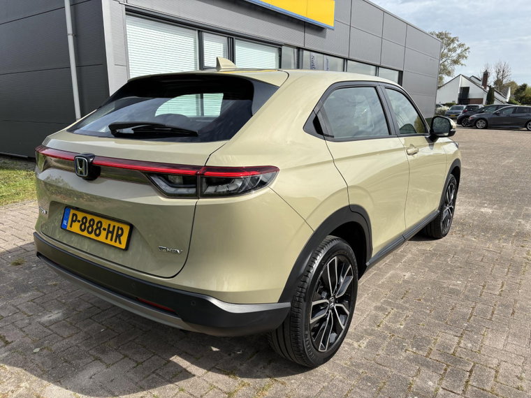Vehicle Image 7
