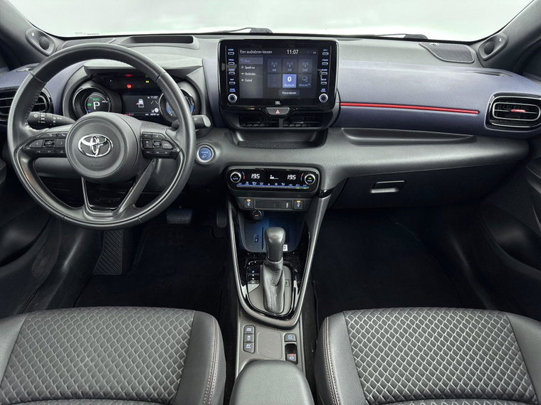 Vehicle Image 19