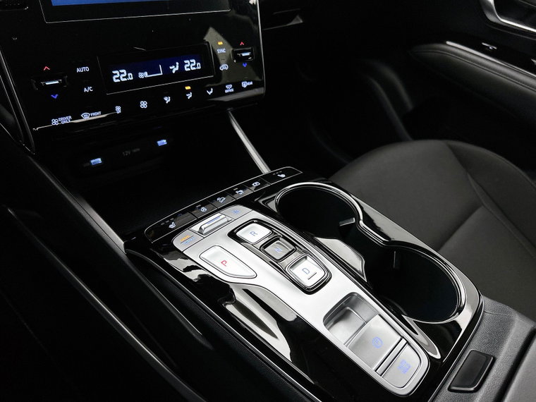 Vehicle Image 17
