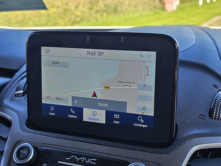 Vehicle Image 12