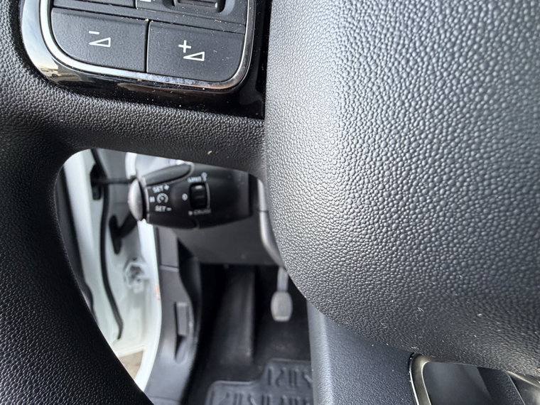 Vehicle Image 34