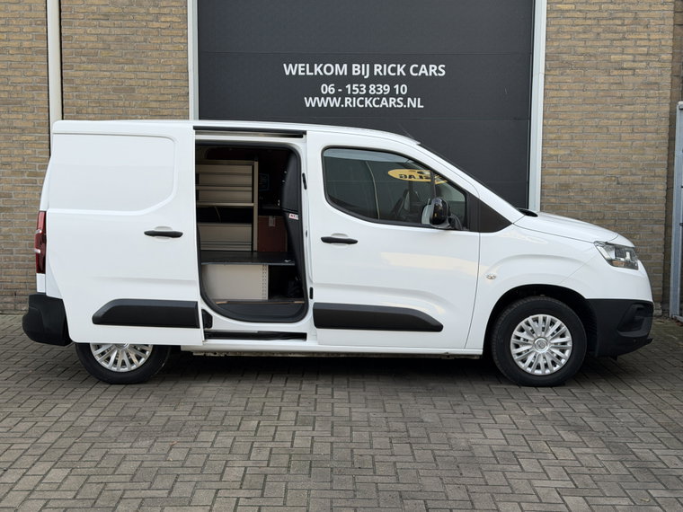 Vehicle Image 47