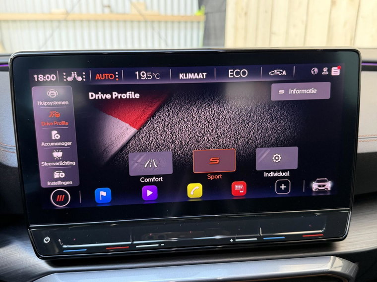 Vehicle Image 28