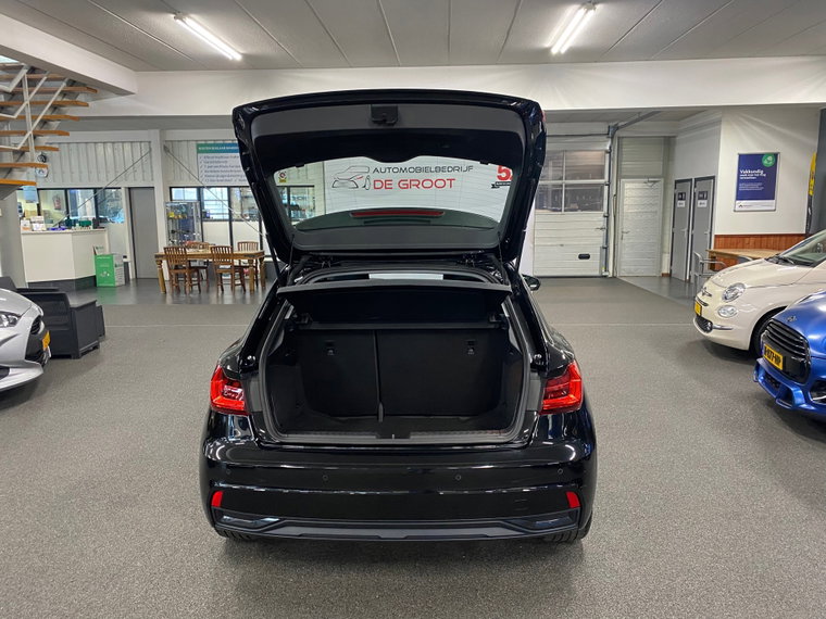 Vehicle Image 35