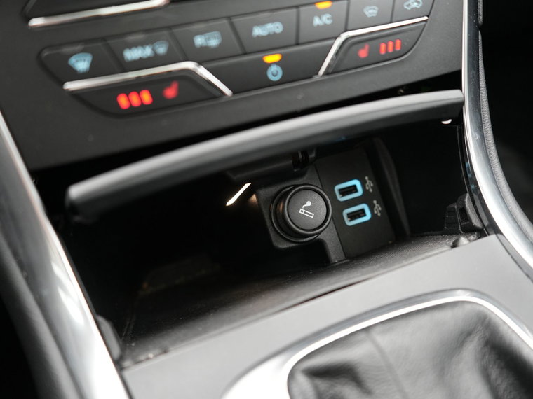 Vehicle Image 36