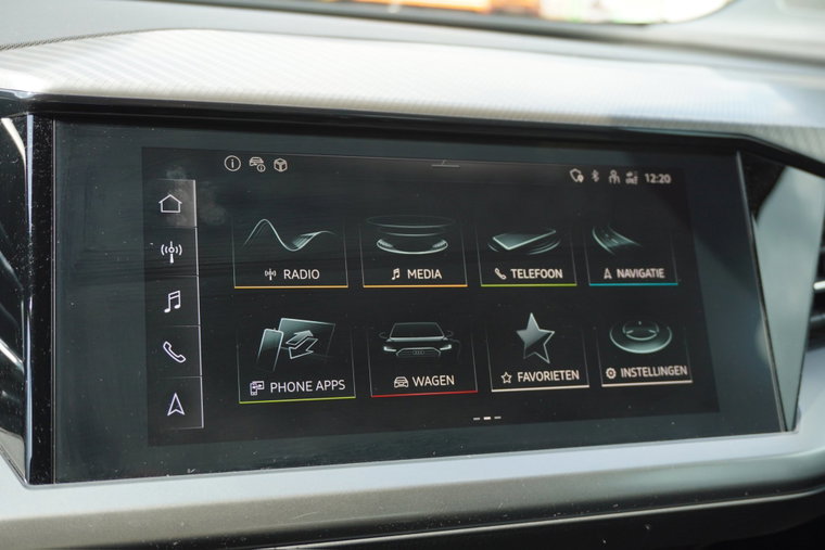 Vehicle Image 25