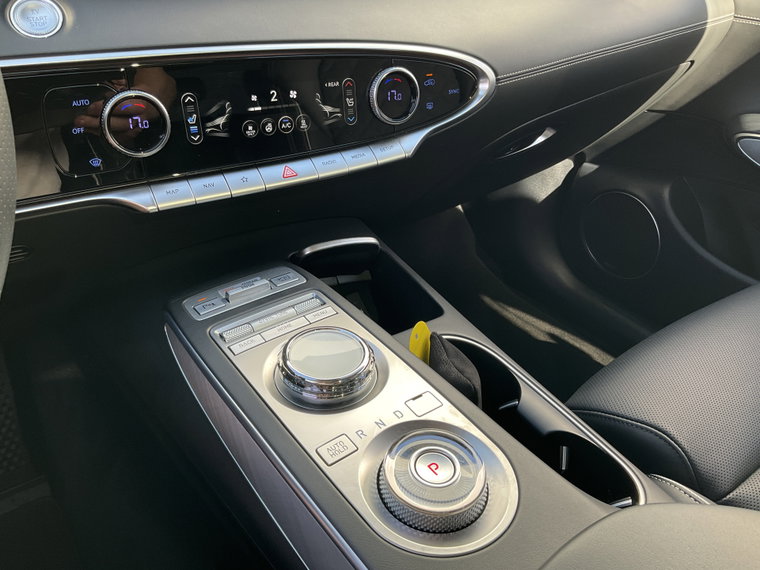 Vehicle Image 21