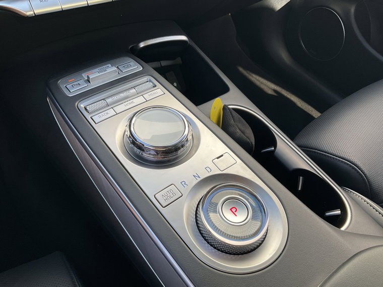 Vehicle Image 22