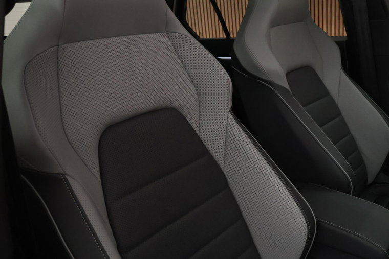 Vehicle Image 53