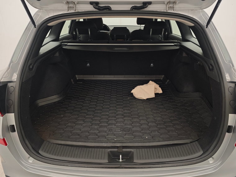 Vehicle Image 26