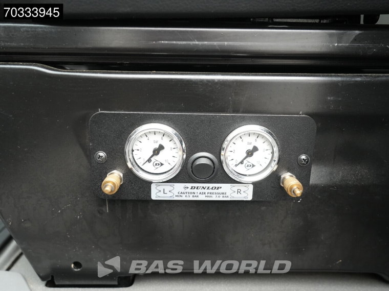Vehicle Image 39
