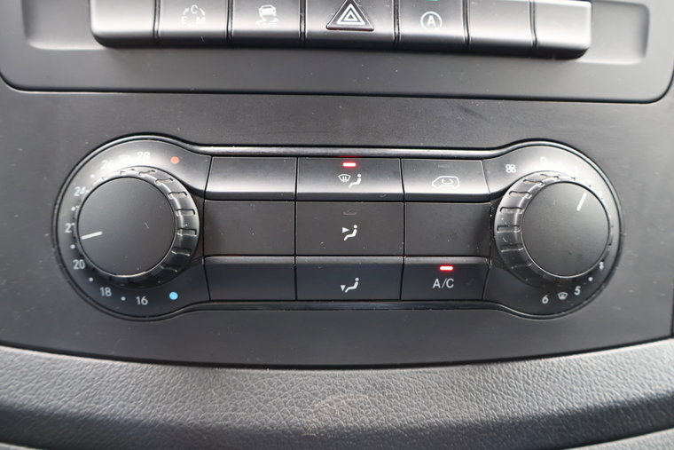 Vehicle Image 27