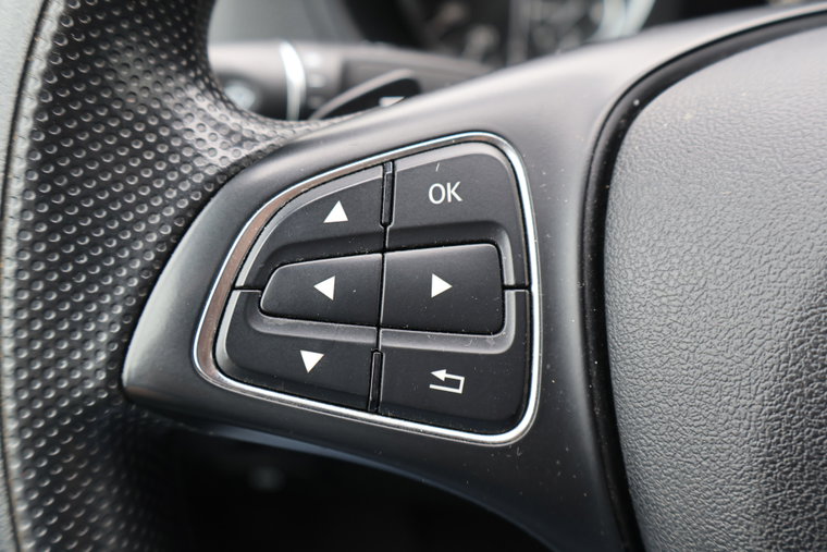 Vehicle Image 33