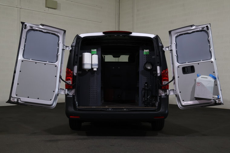 Vehicle Image 11