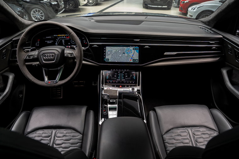 Vehicle Image 13