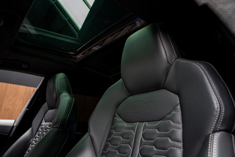 Vehicle Image 24