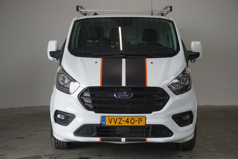Vehicle Image 12