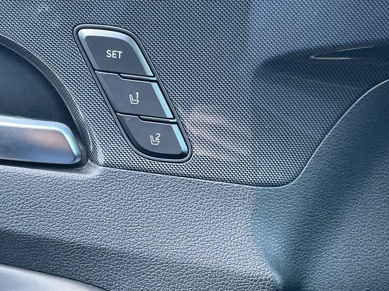 Vehicle Image 45