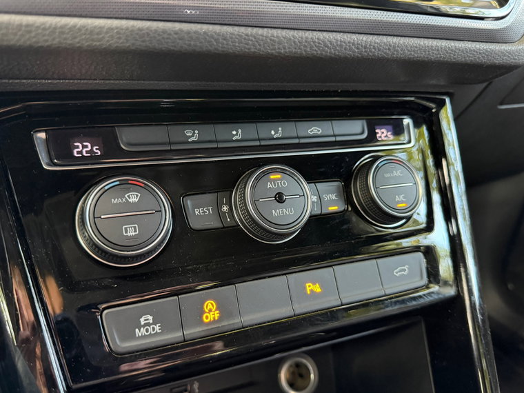 Vehicle Image 29