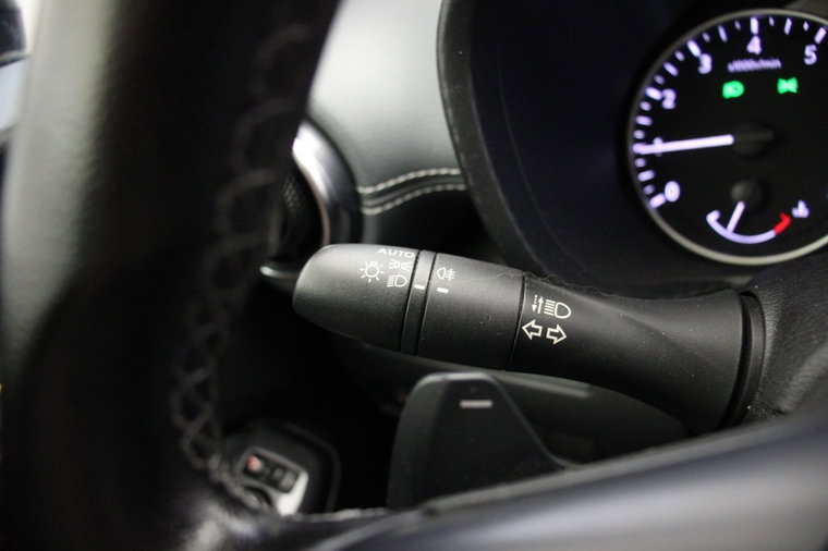 Vehicle Image 23