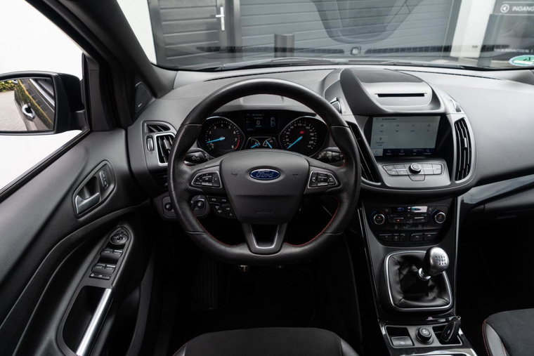 Vehicle Image 11